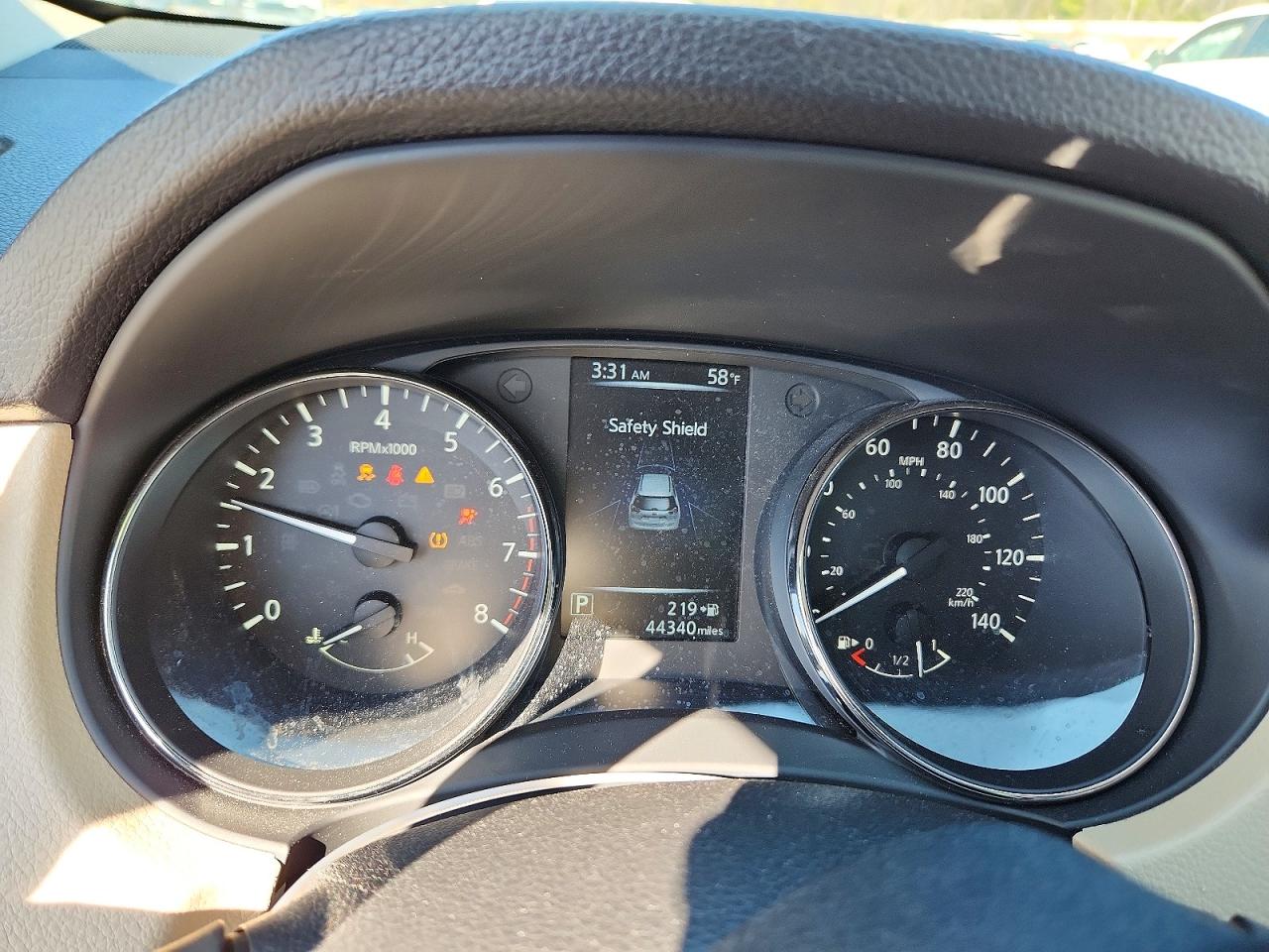 2017 NISSAN ROGUE