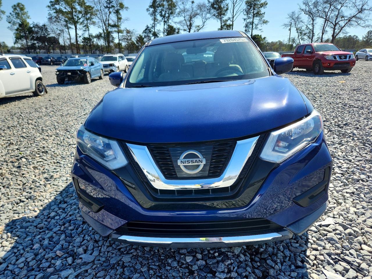 2017 NISSAN ROGUE