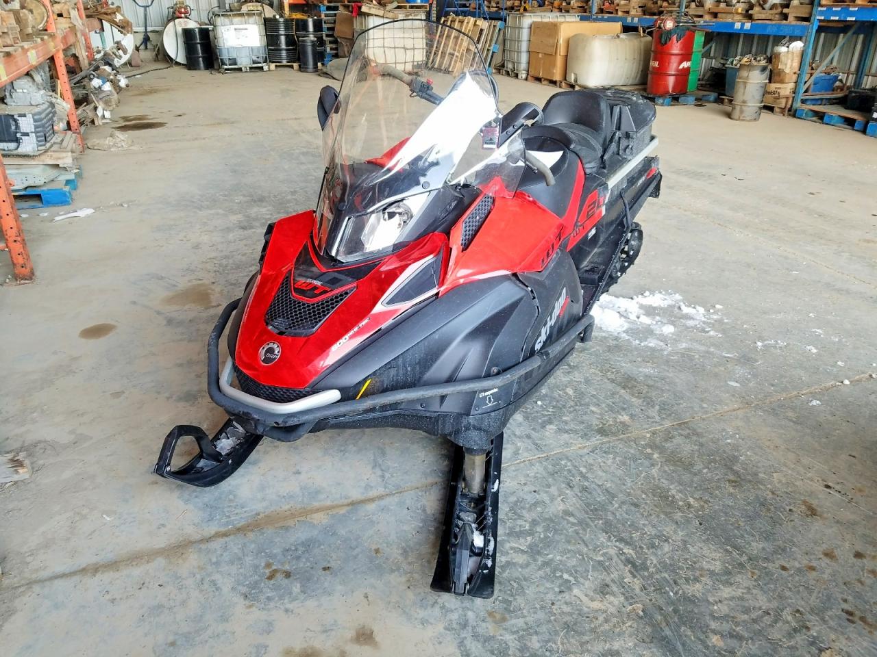 2020 SKI SNOWMOBILE