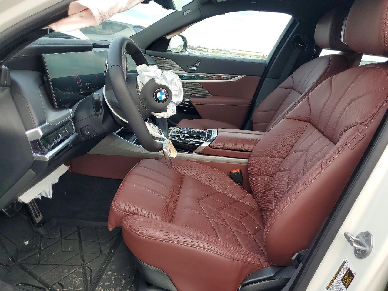 2025 BMW 760