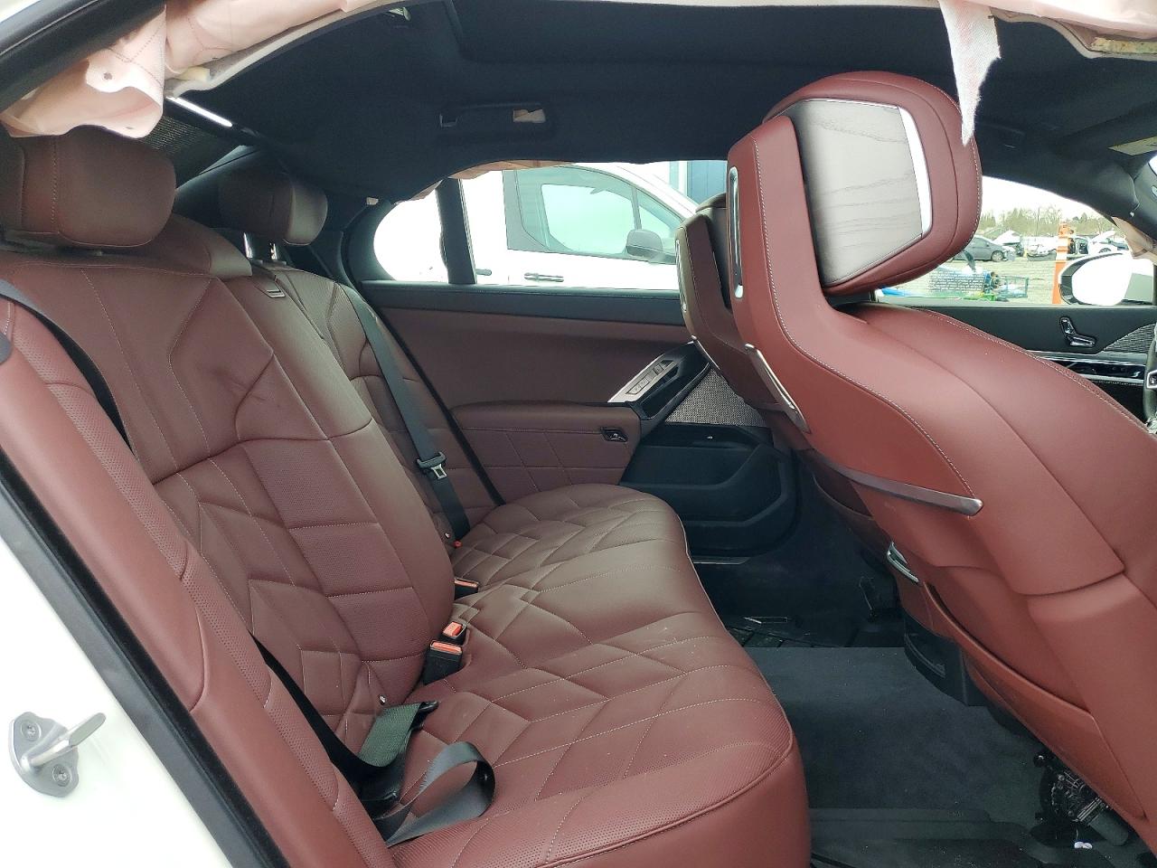 2025 BMW 760