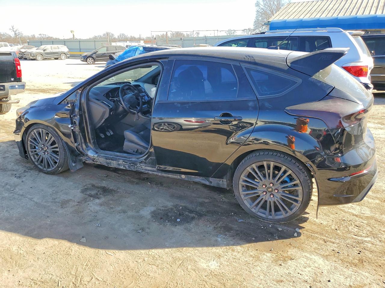 2016 FORD FOCUS
