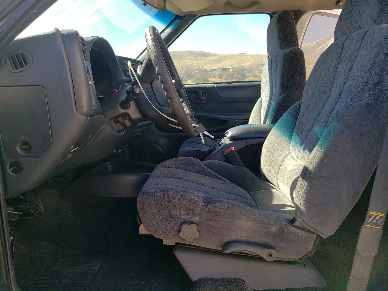 2001 CHEVROLET S TRUCK