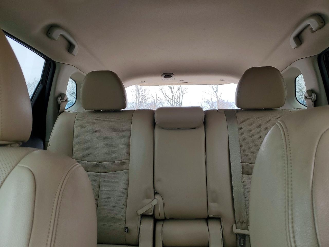 2016 NISSAN ROGUE