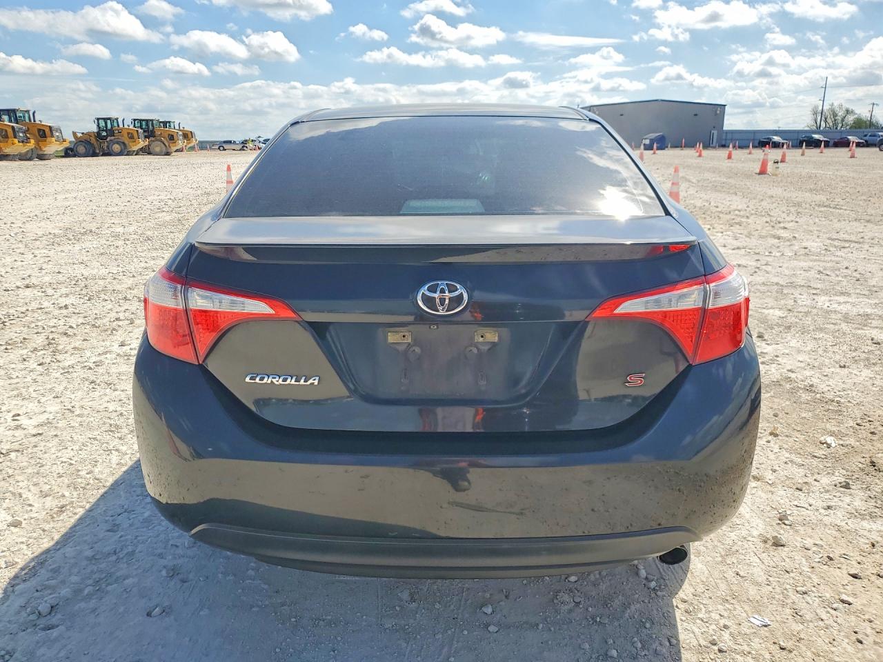 2016 TOYOTA COROLLA