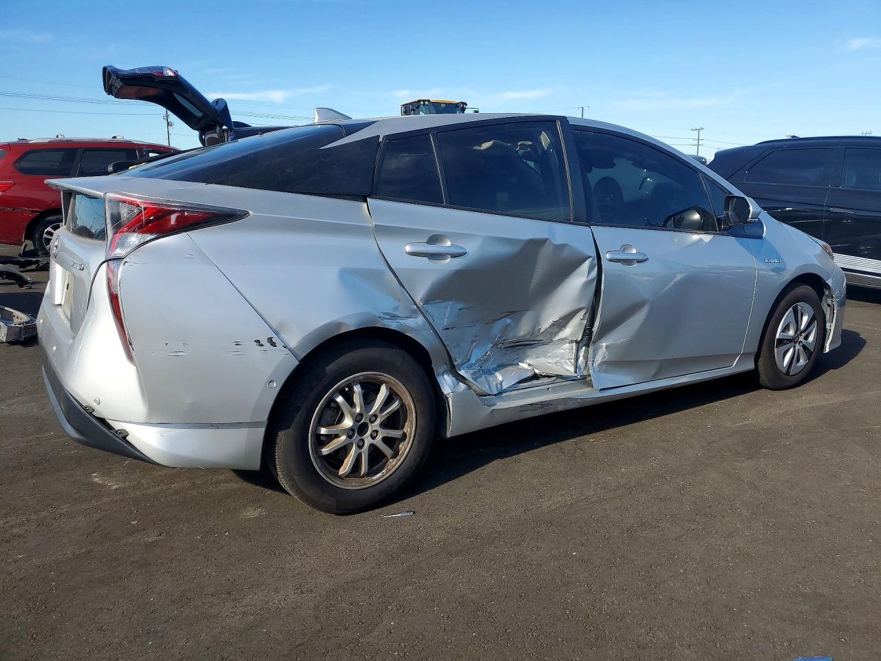 2018 TOYOTA PRIUS