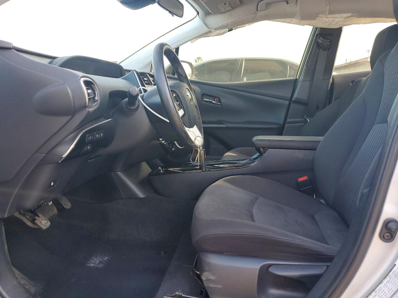 2018 TOYOTA PRIUS