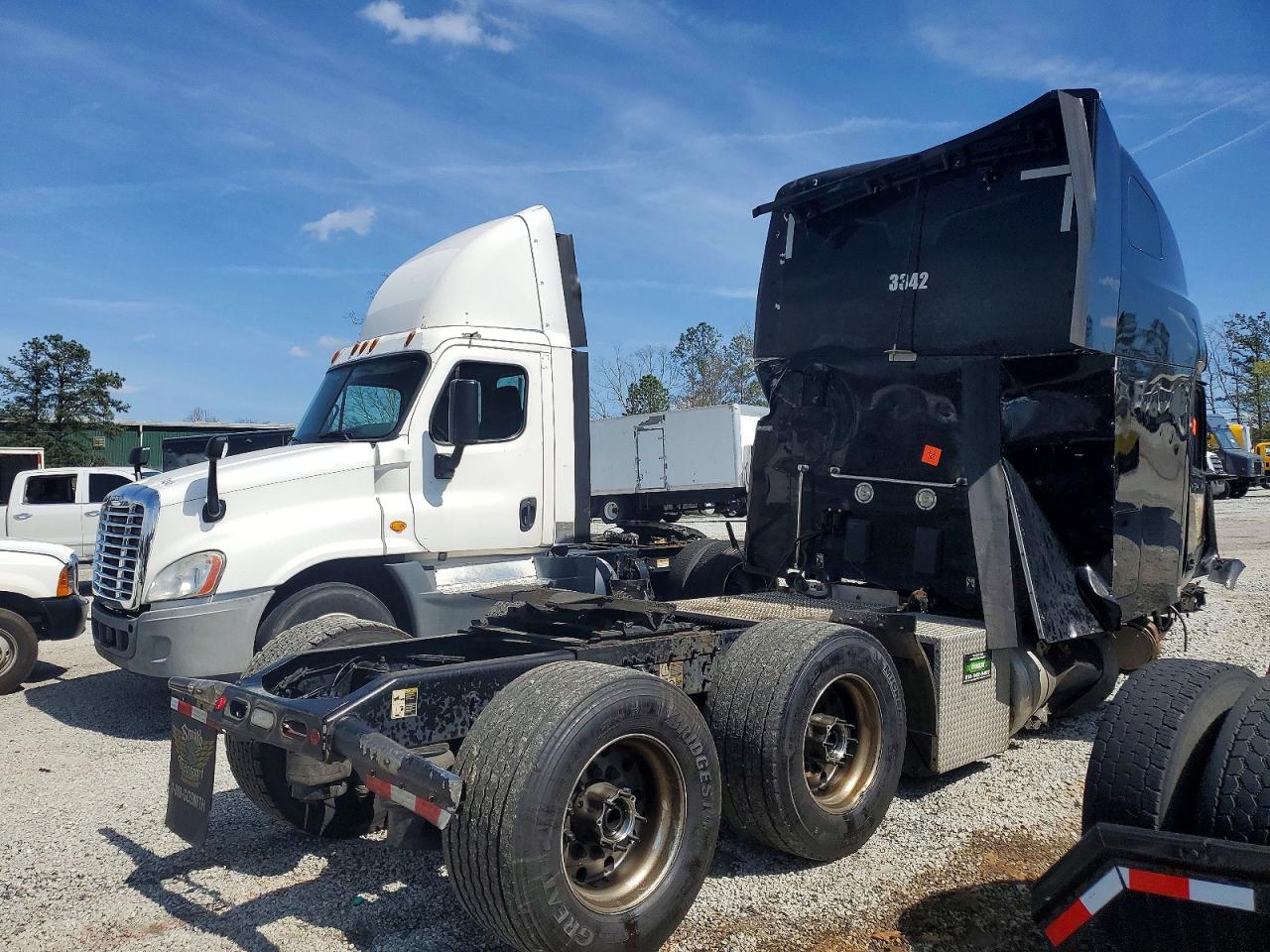2022 PETERBILT ALL OTHER