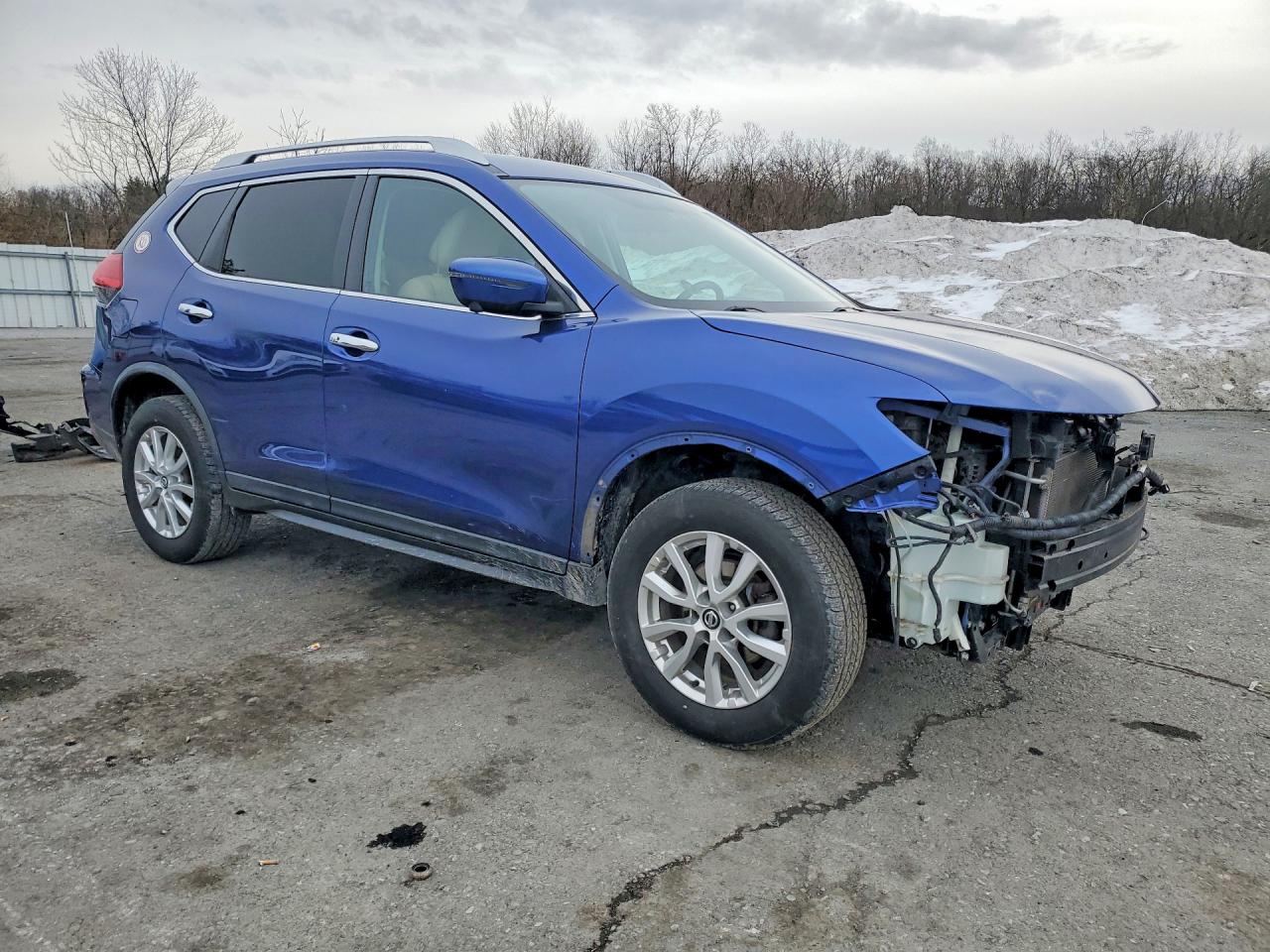 2017 NISSAN ROGUE