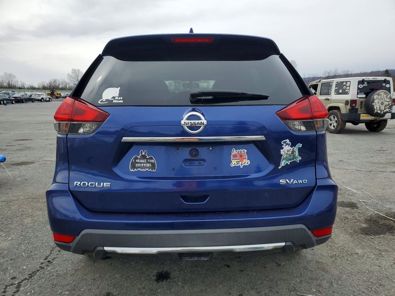 2017 NISSAN ROGUE
