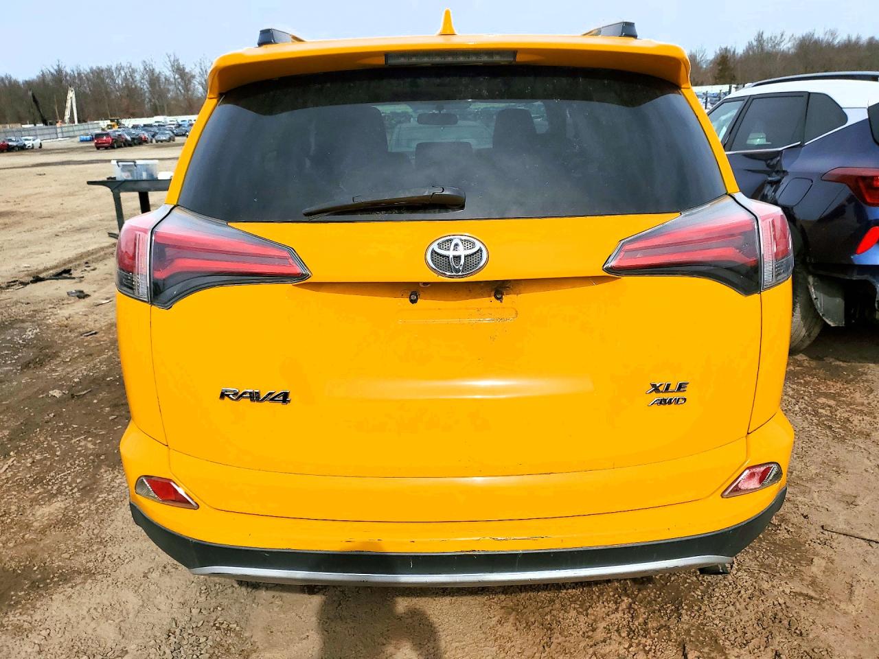 2016 TOYOTA RAV4
