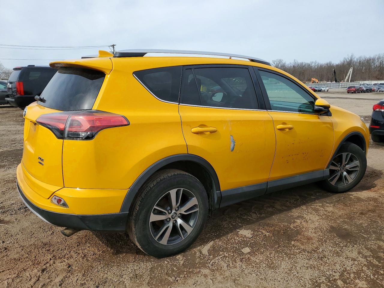 2016 TOYOTA RAV4