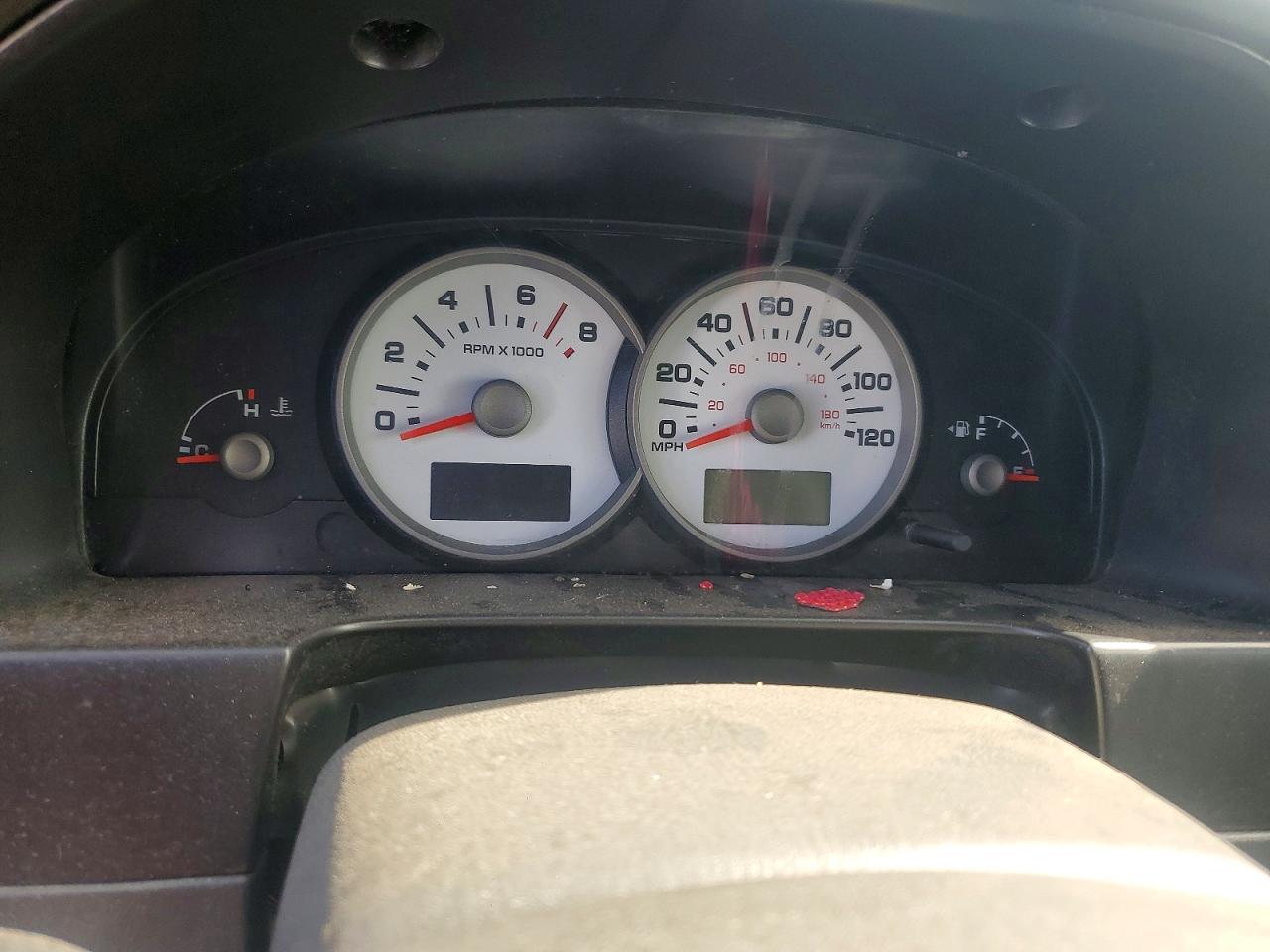 2005 FORD ESCAPE
