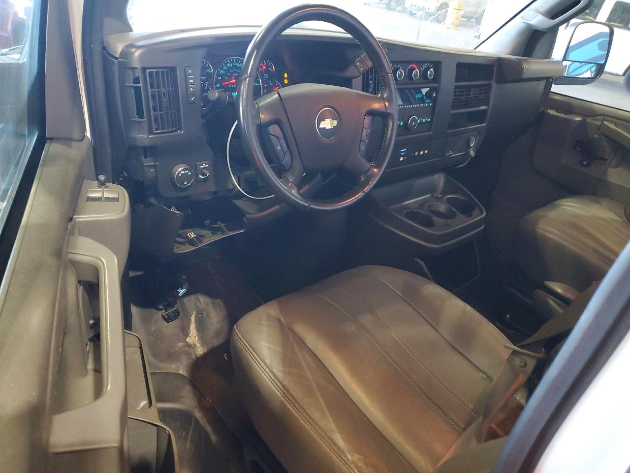2023 CHEV EXPRESS