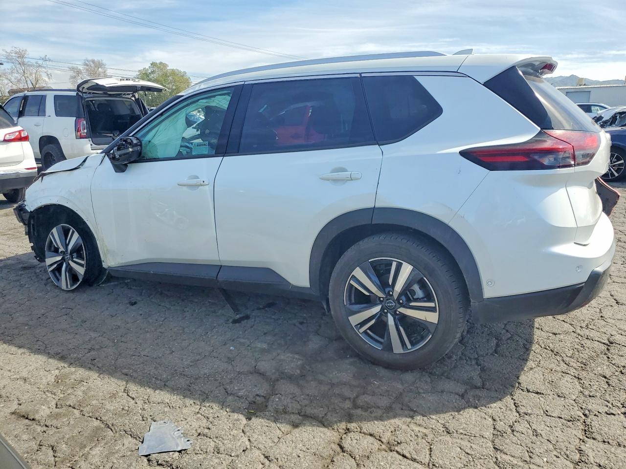 2026 NISSAN ROGUE