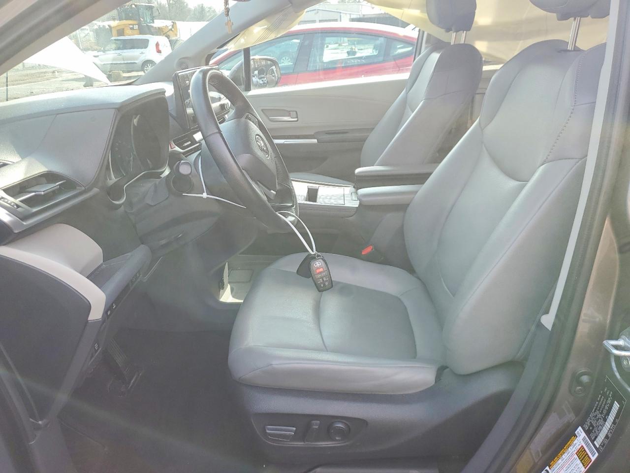 2022 TOYOTA SIENNA