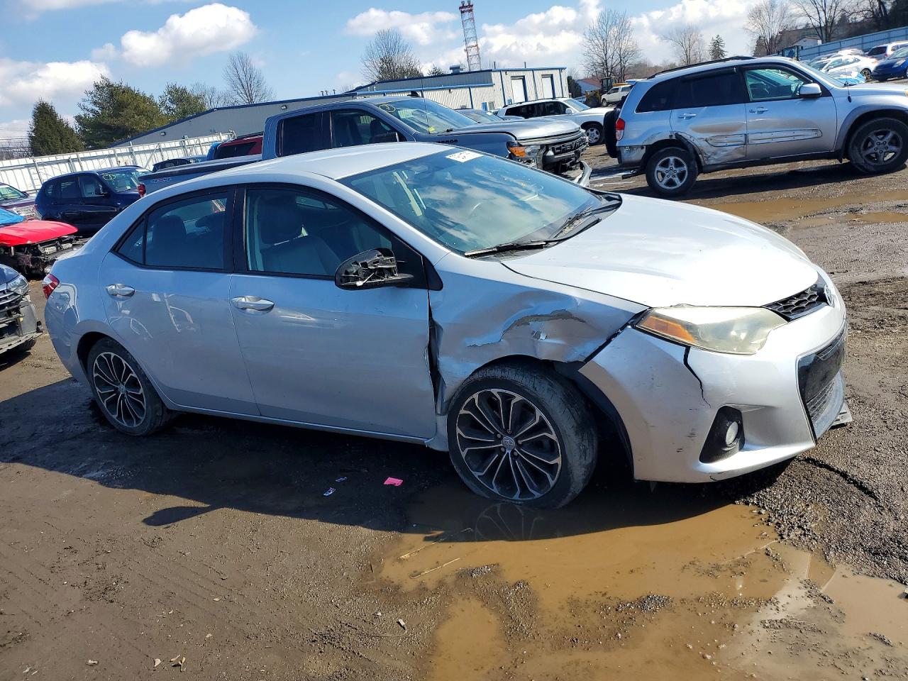 2015 TOYOTA COROLLA