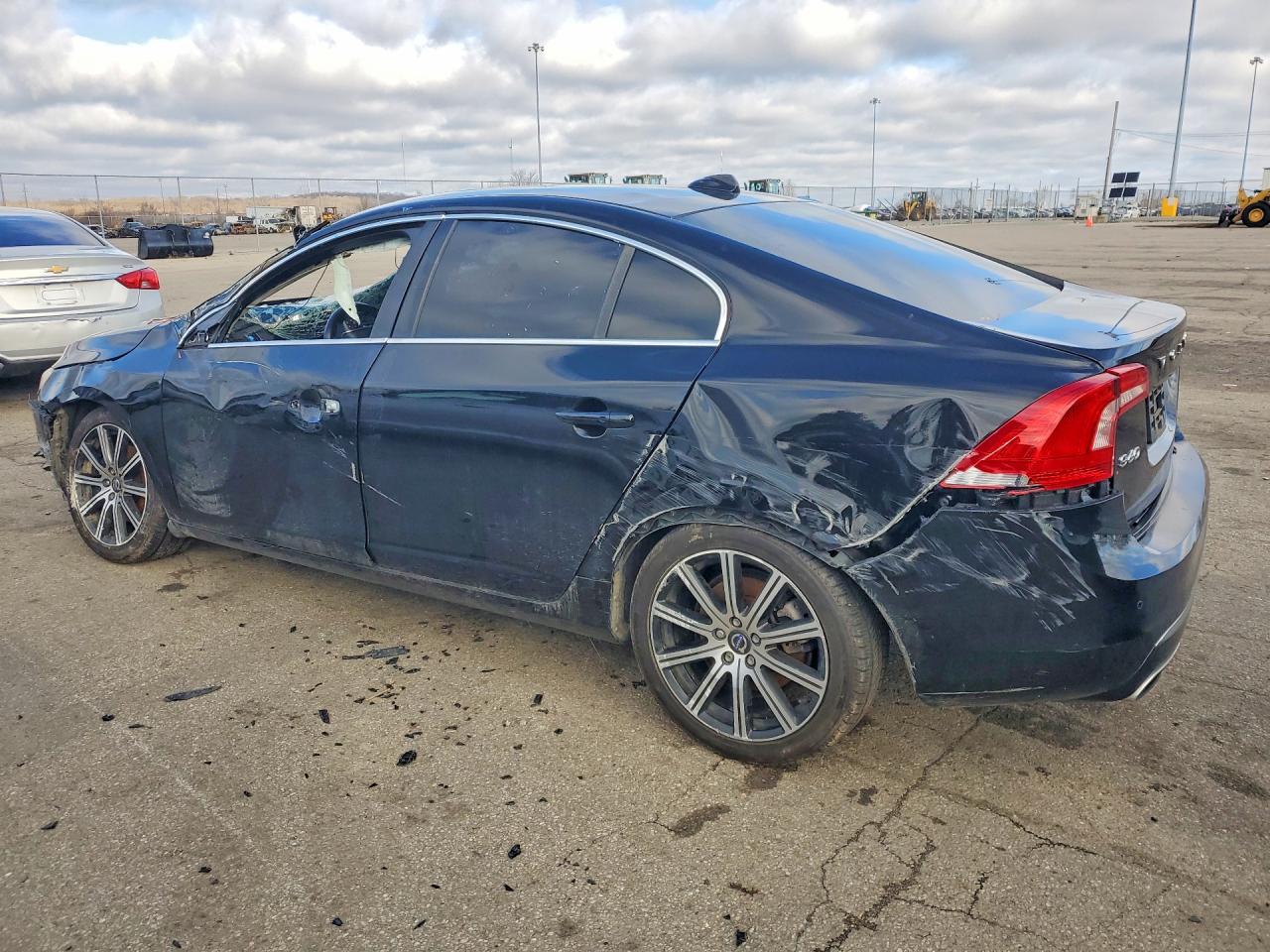 2017 VOLVO S60