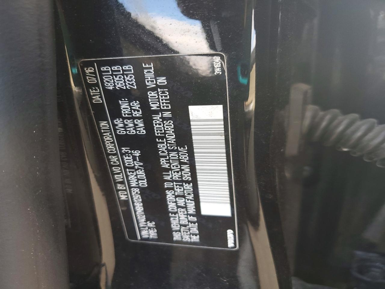 2017 VOLVO S60