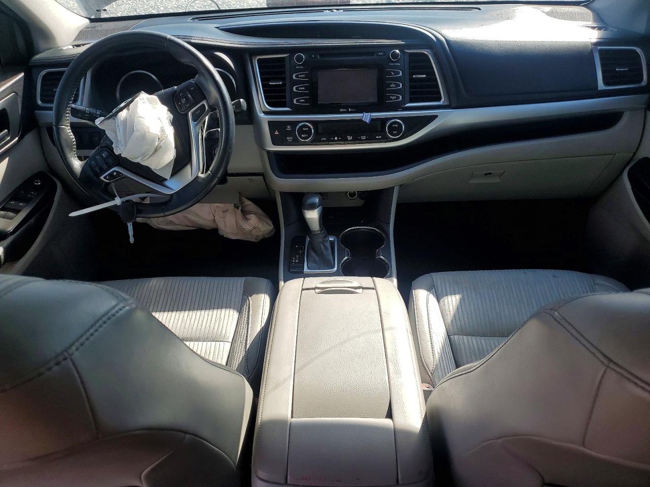 2015 TOYOTA HIGHLANDER