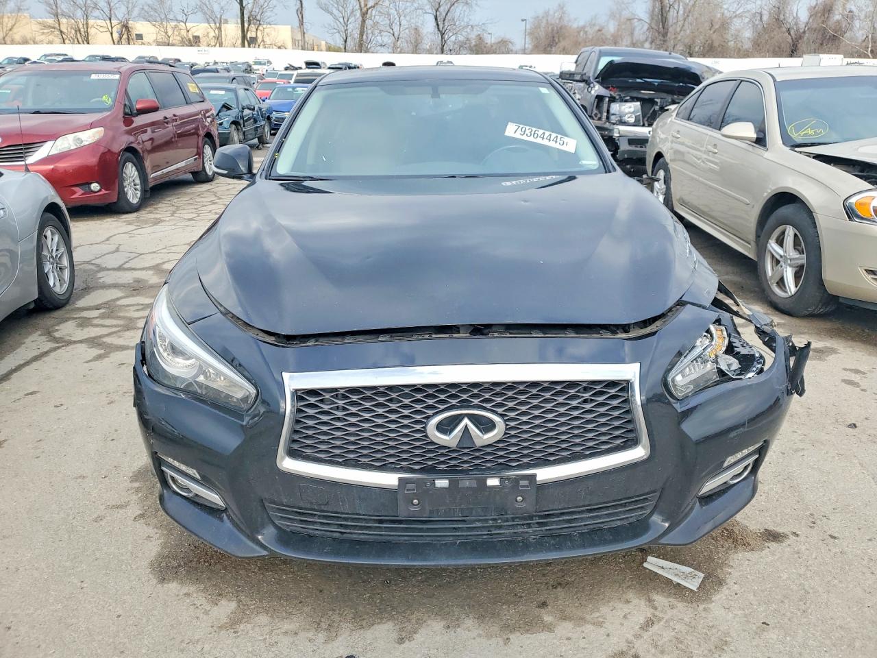2015 INFINITI Q50