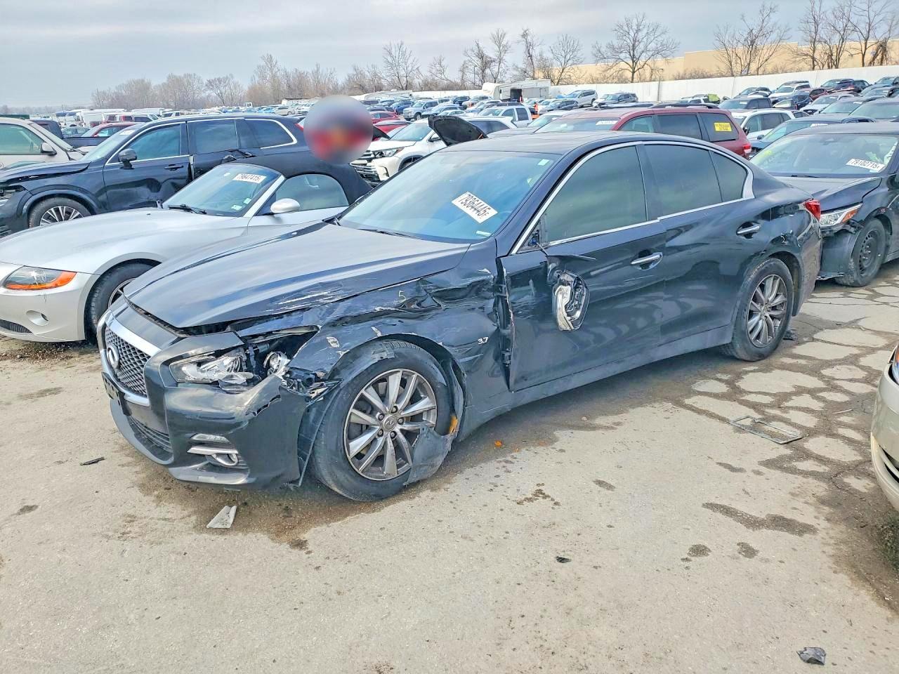 2015 INFINITI Q50