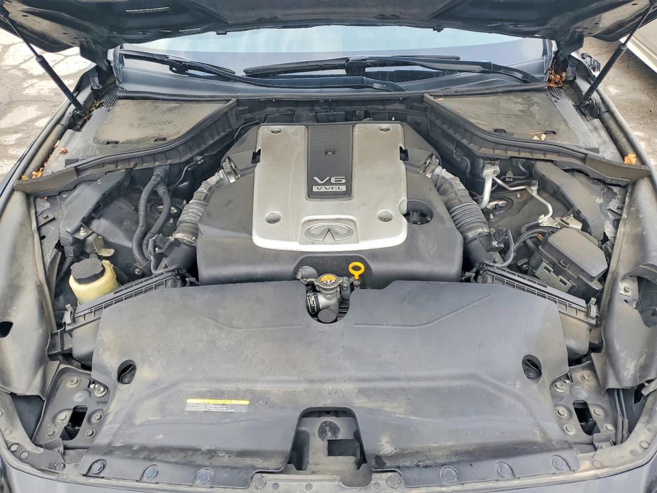 2015 INFINITI Q50