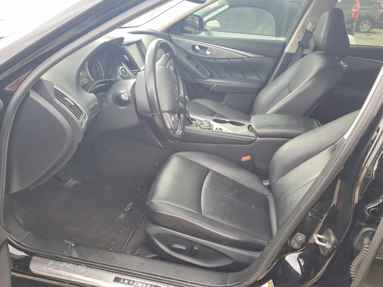 2015 INFINITI Q50