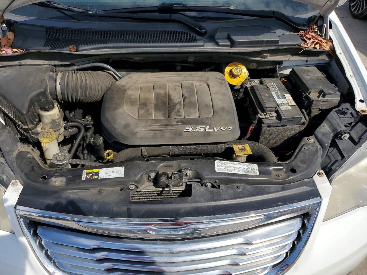 2014 CHRYSLER MINIVAN