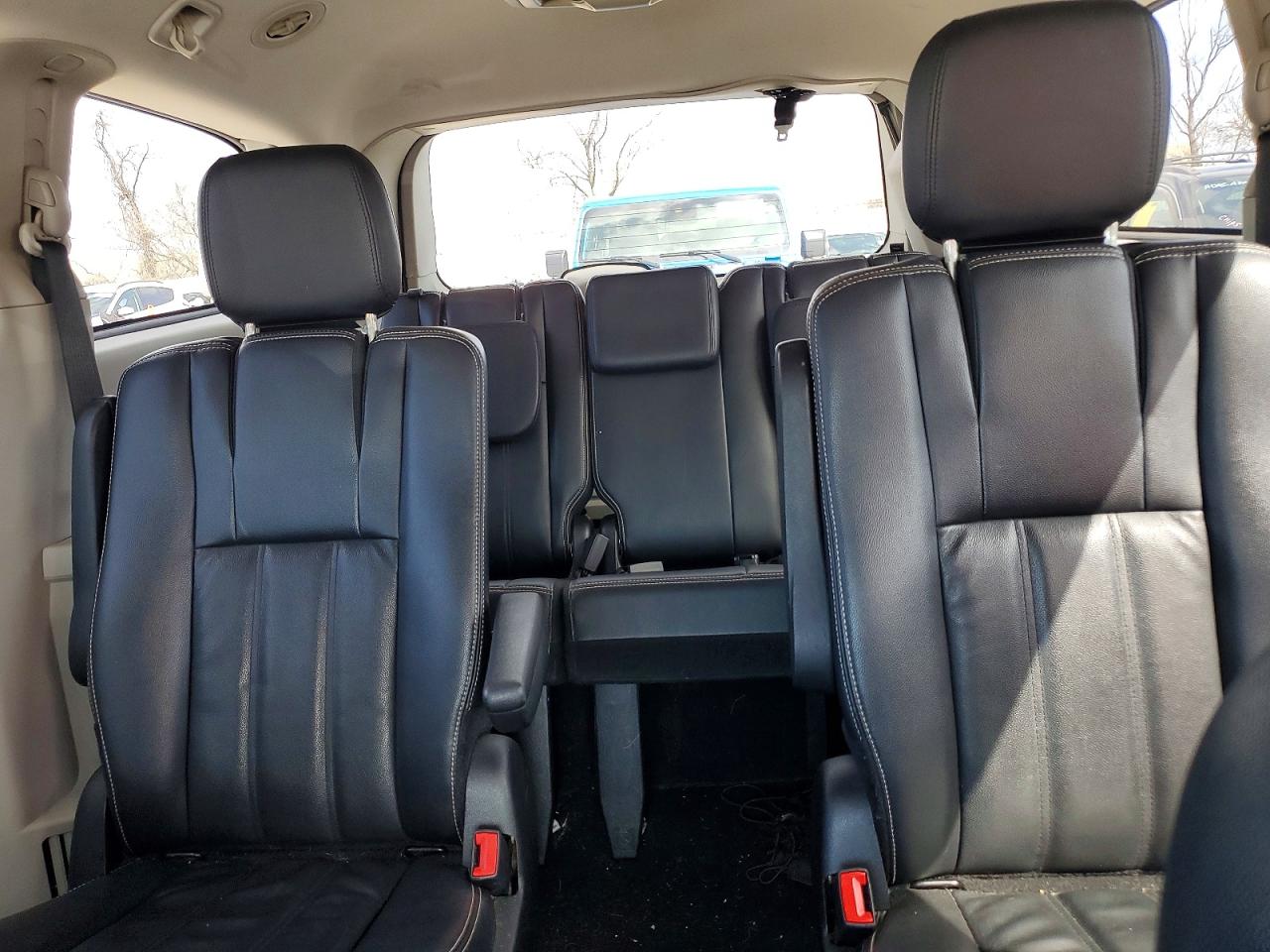 2014 CHRYSLER MINIVAN