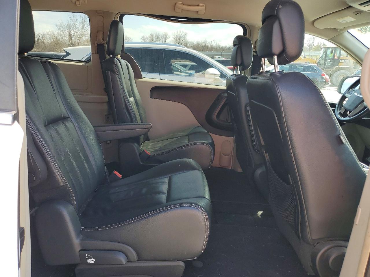 2014 CHRYSLER MINIVAN