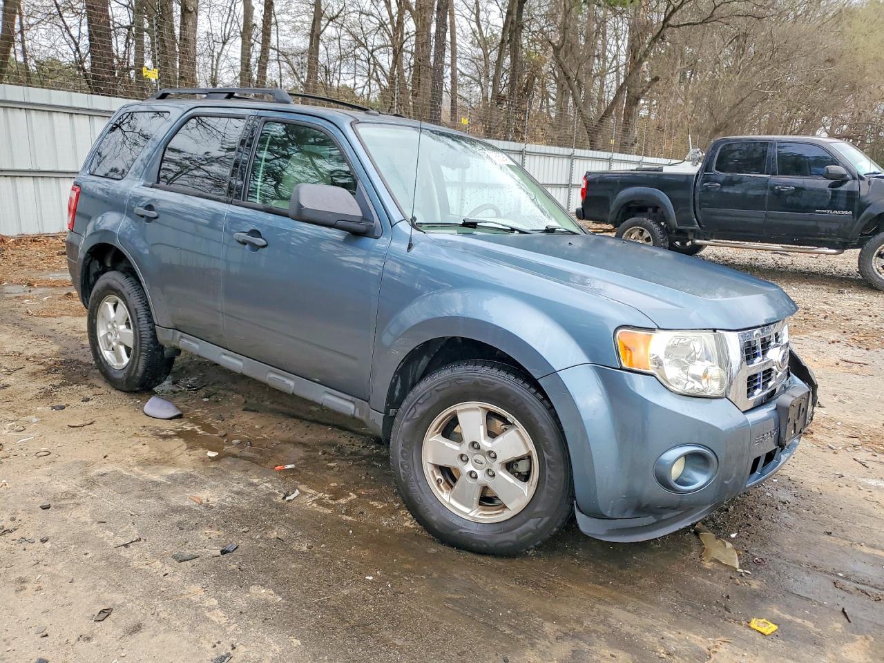 2012 FORD ESCAPE