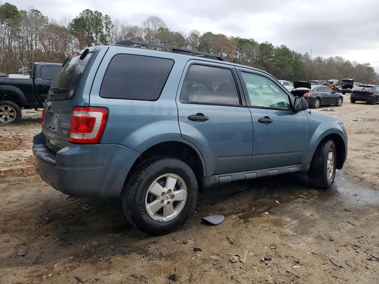 2012 FORD ESCAPE