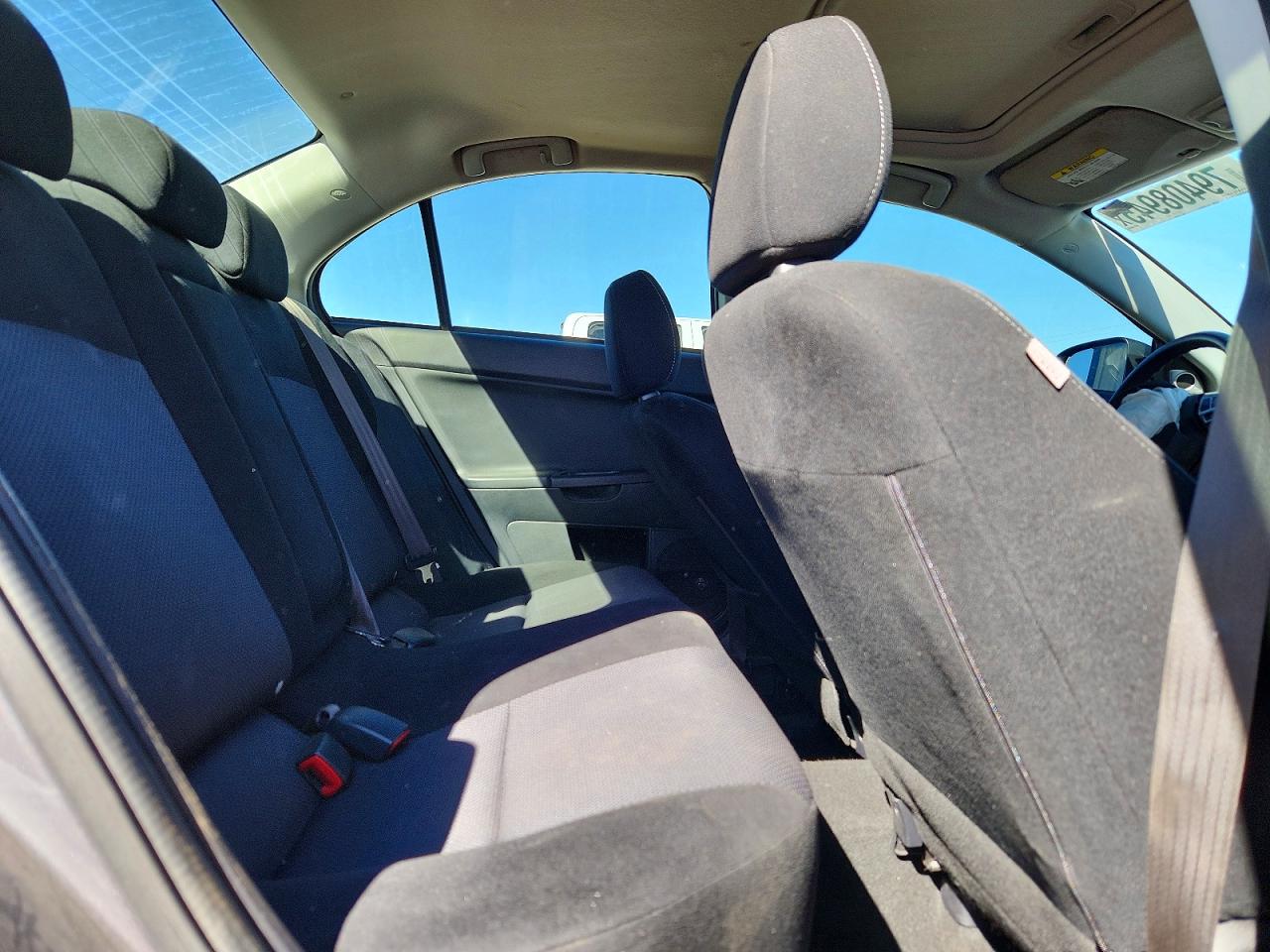 2015 MITSUBISHI LANCER