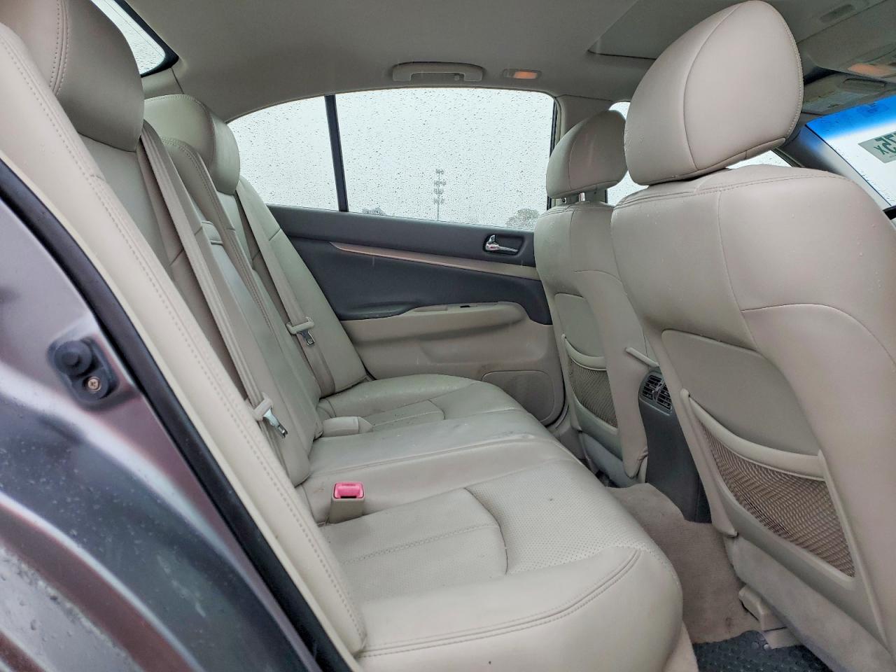 2012 INFINITI G37 SEDAN