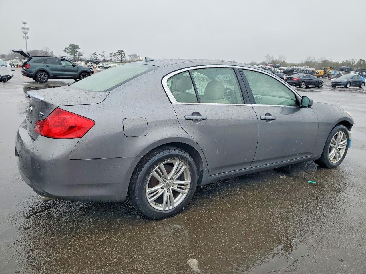 2012 INFINITI G37 SEDAN