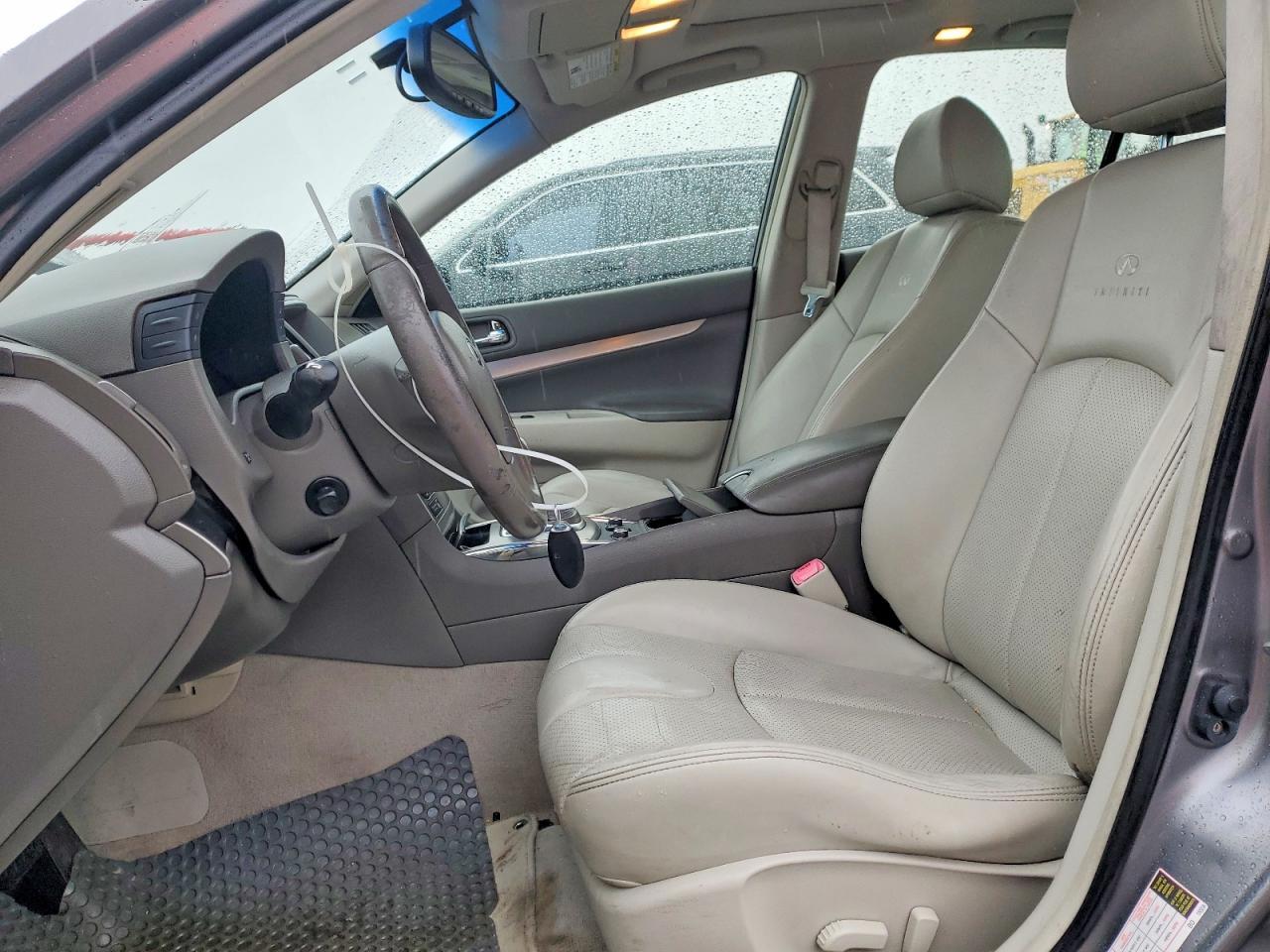 2012 INFINITI G37 SEDAN
