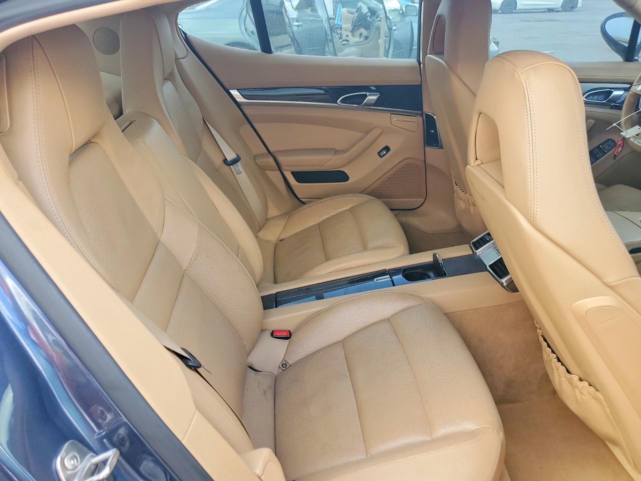 2014 PORSCHE PANAMERA