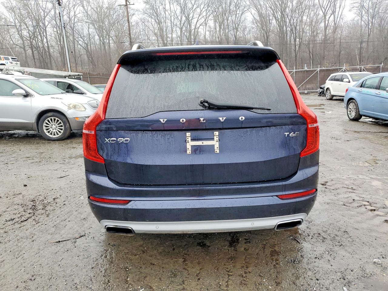 2016 VOLVO XC90