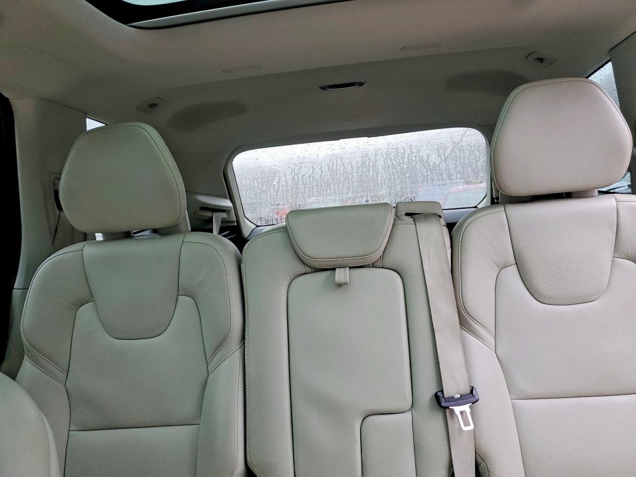 2016 VOLVO XC90