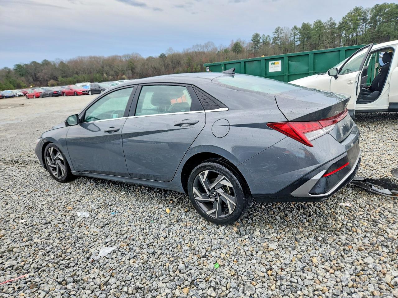 2024 HYUNDAI ELANTRA