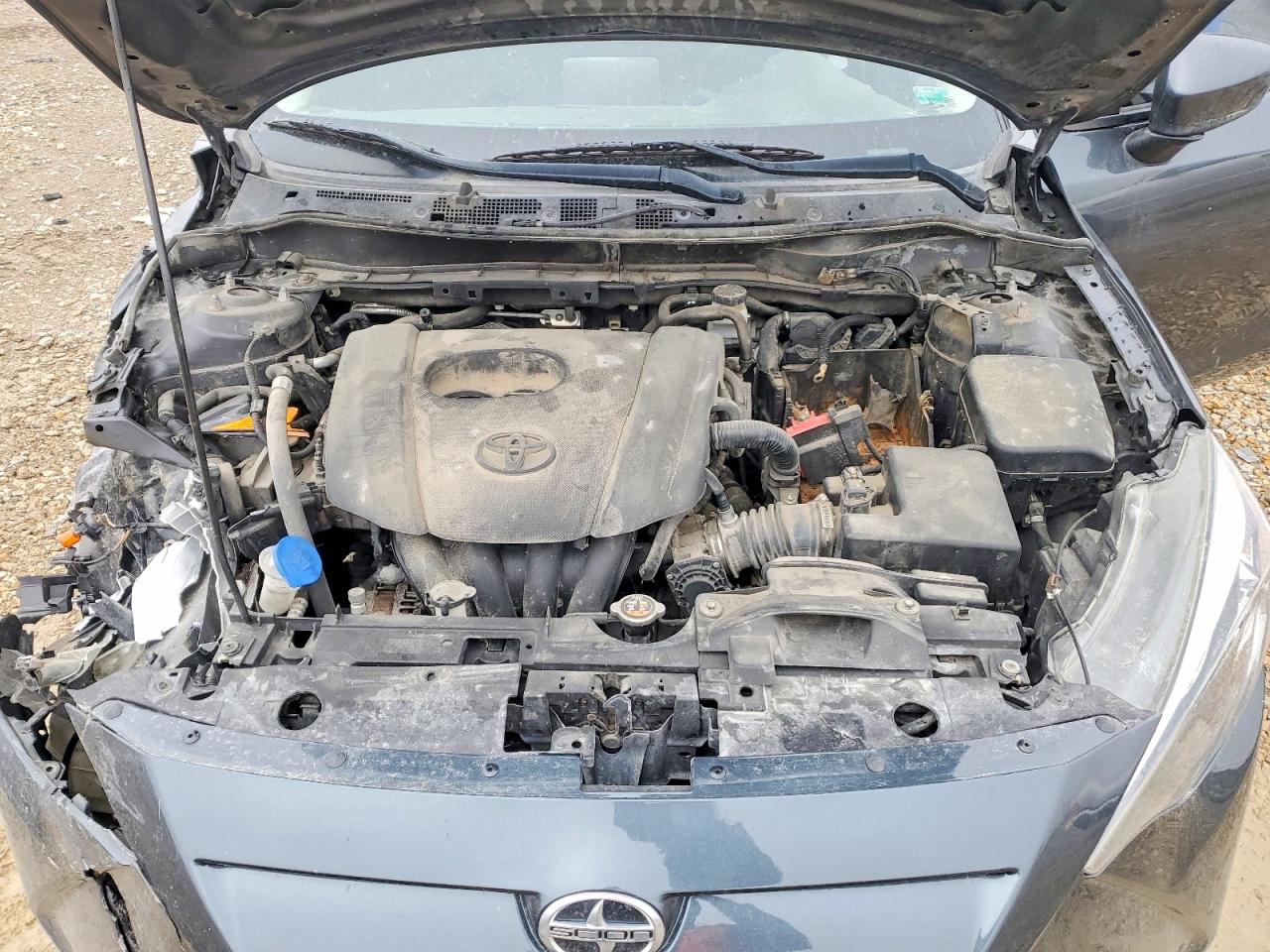2016 TOYOTA SCION