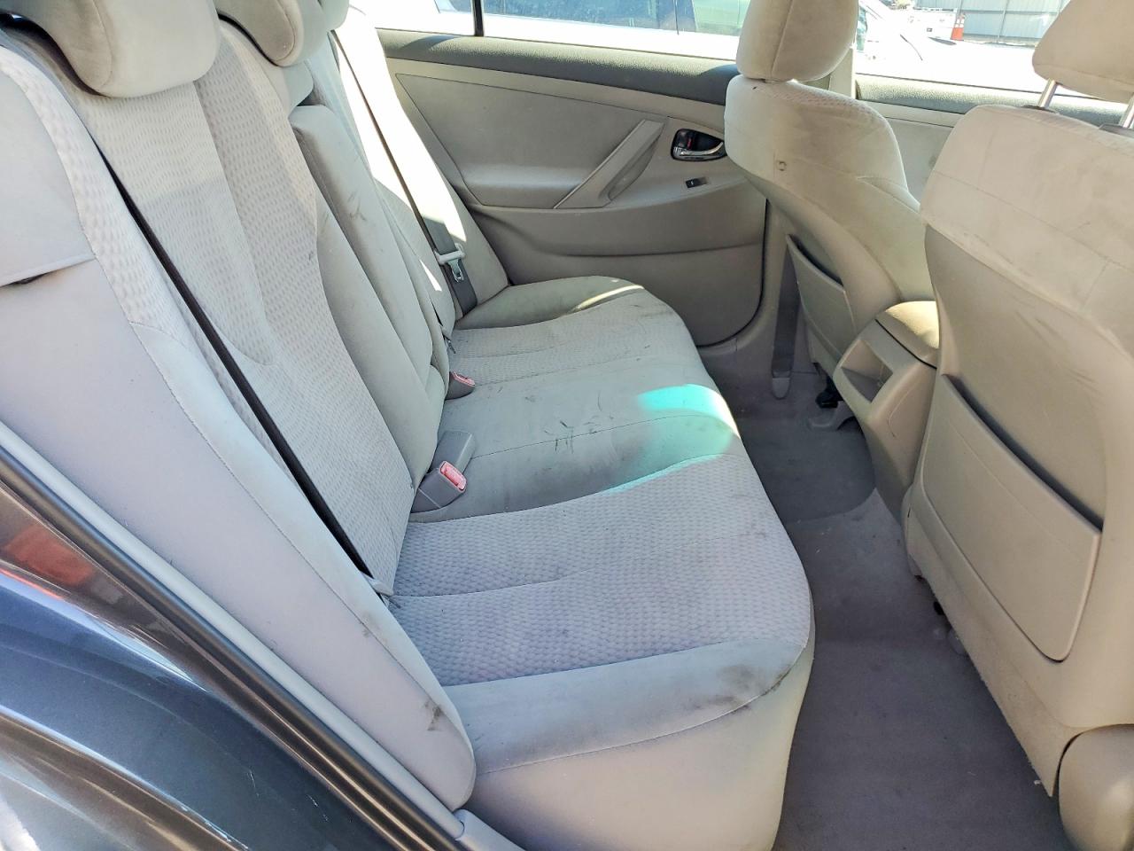 2011 TOYOTA CAMRY