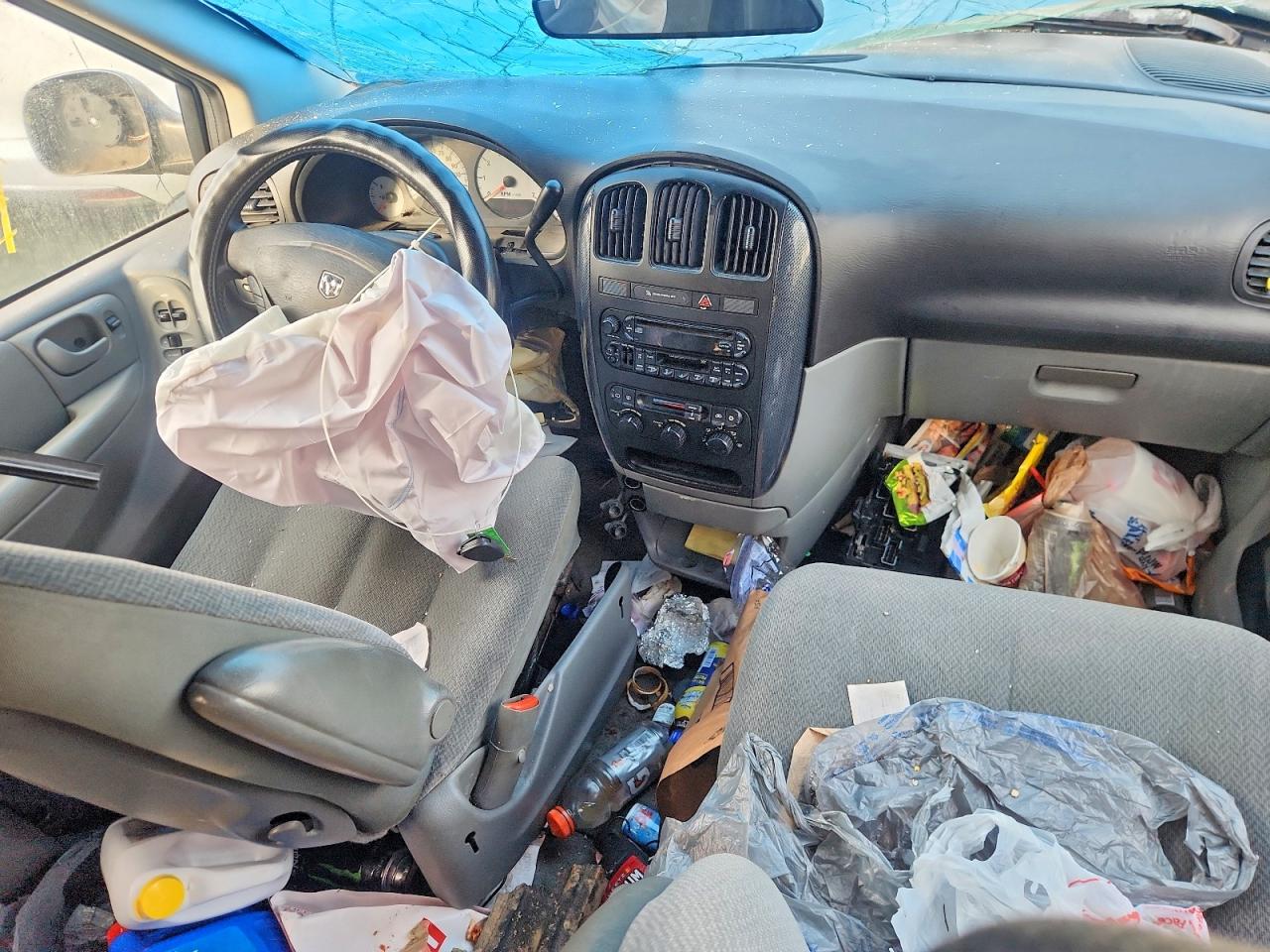 2005 DODGE CARAVAN