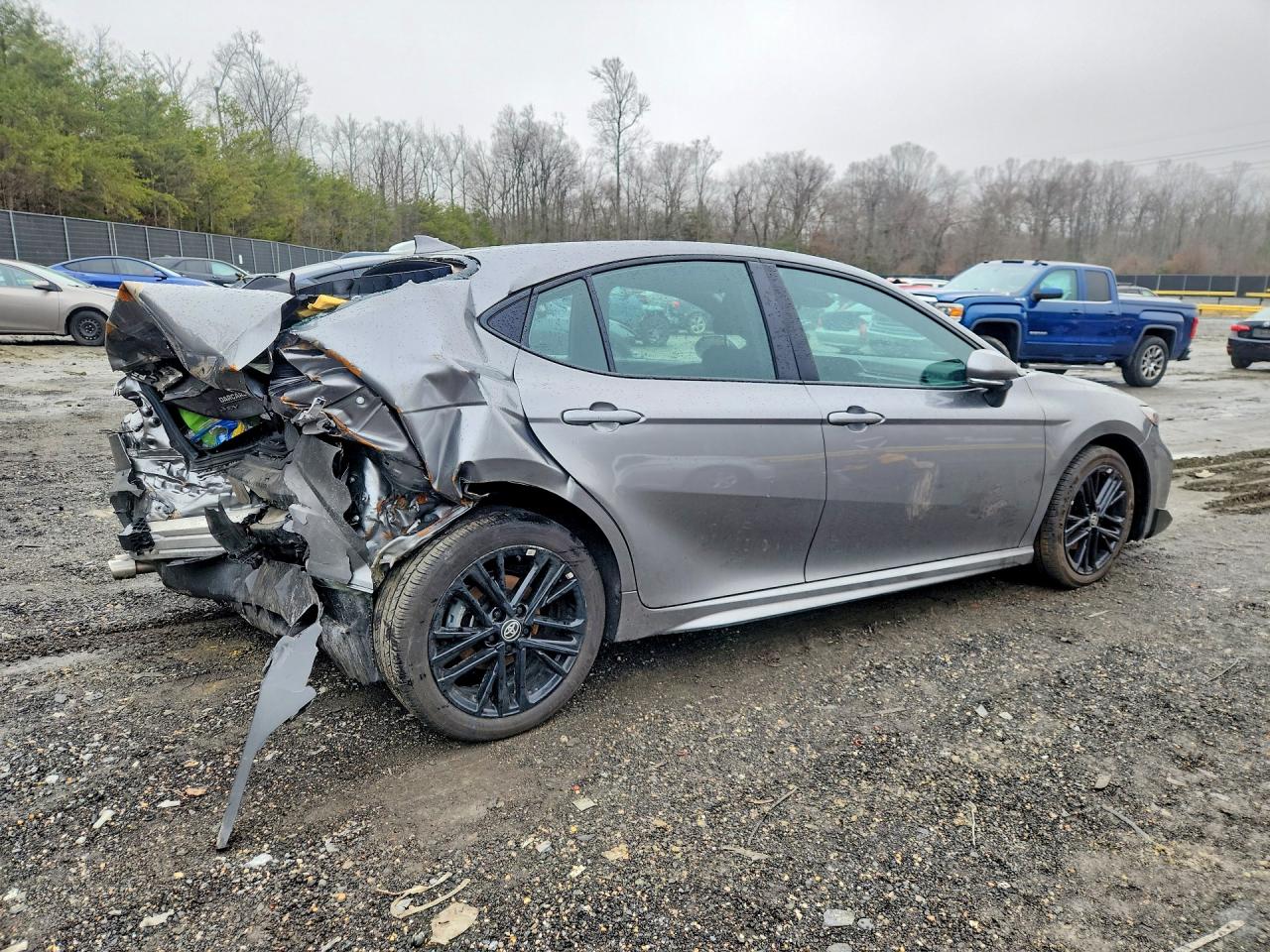 2025 TOYOTA CAMRY