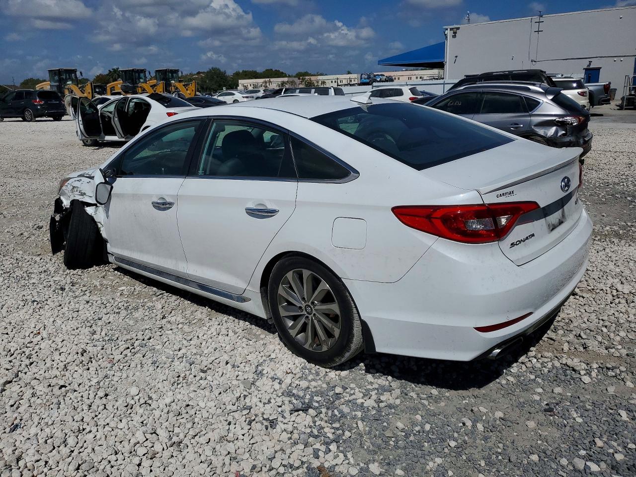 2016 HYUNDAI SONATA