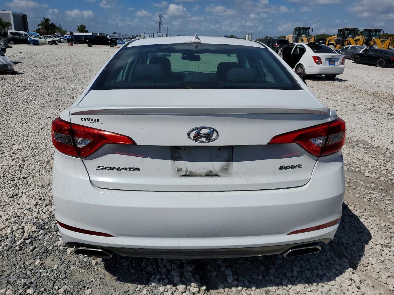 2016 HYUNDAI SONATA