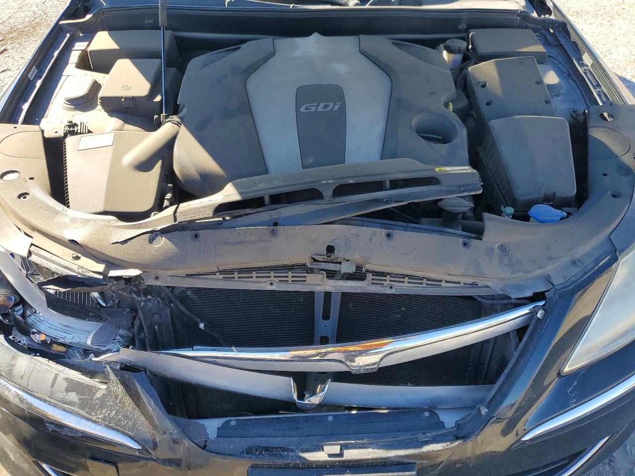 2013 HYUNDAI GENESIS