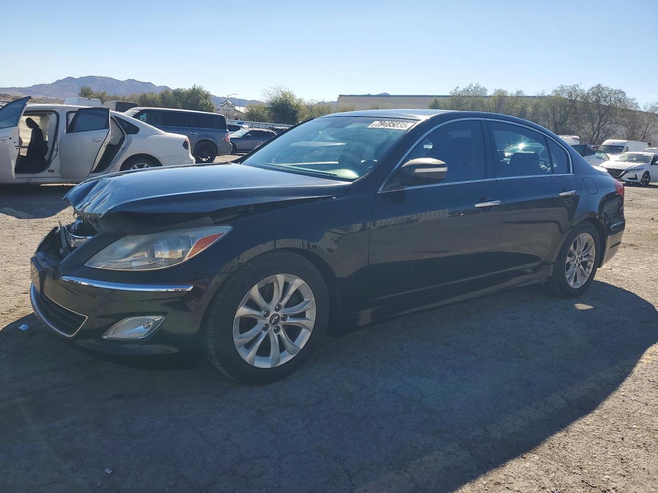 2013 HYUNDAI GENESIS