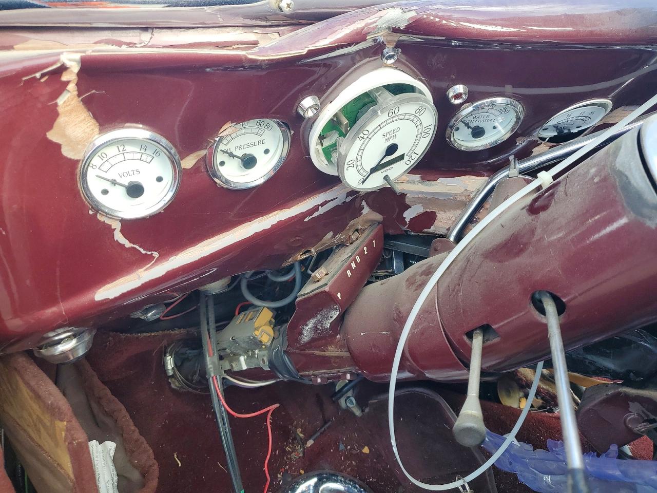 1939 CHEVROLET DELUXE 2 D